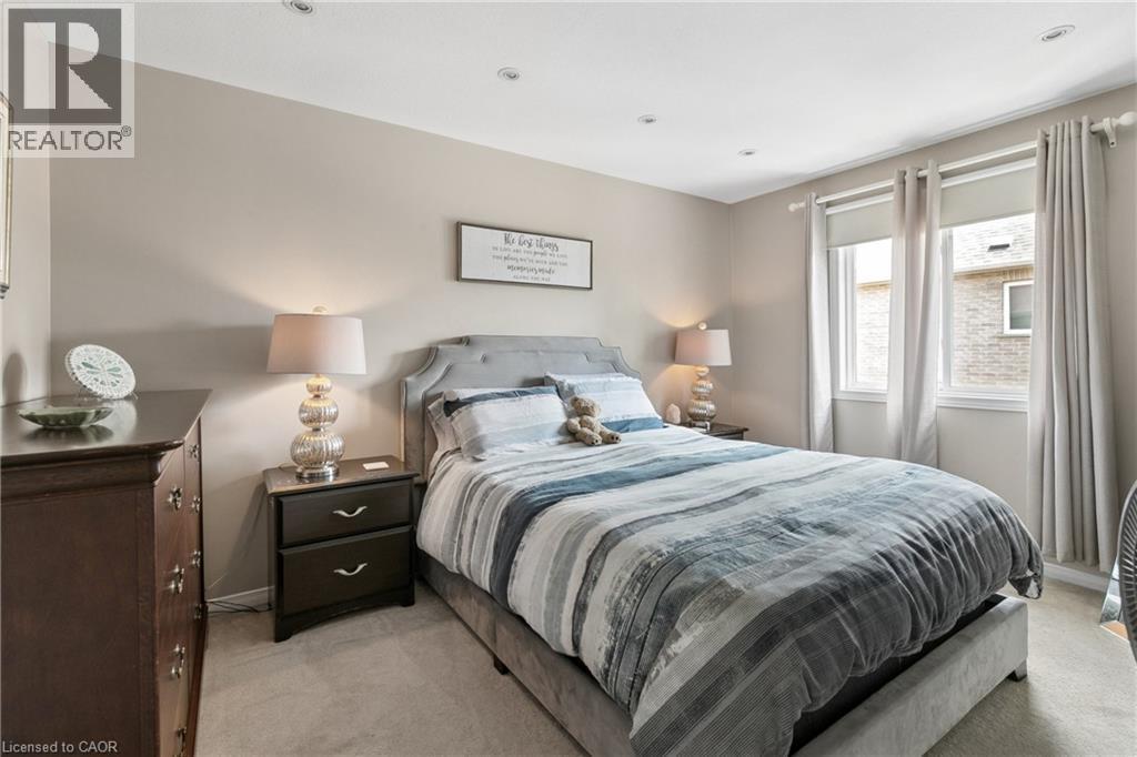30 Doon Mills Drive, Kitchener, ON - Indoor Photo Showing Bedroom