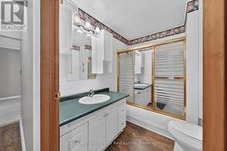 Main Floor Full Bathroom -