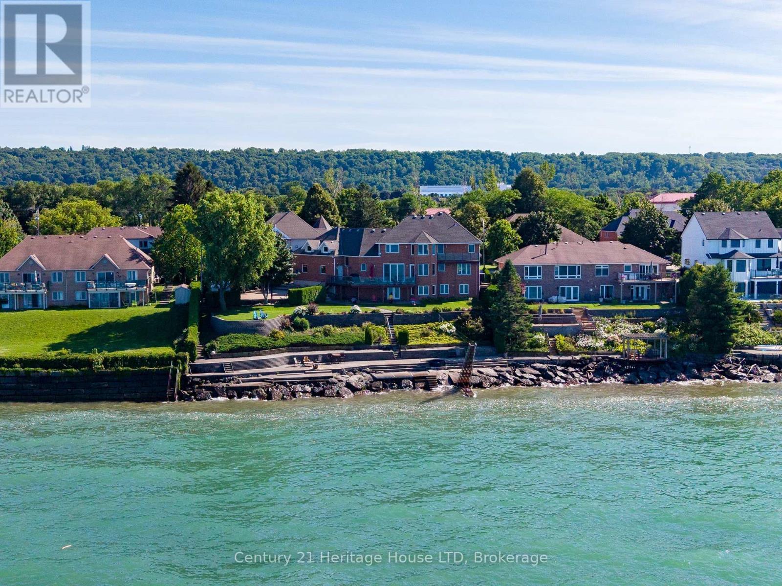 Stunning Lakefront Home - 6 Jacob'S Landing, Grimsby (Grimsby Beach), ON
