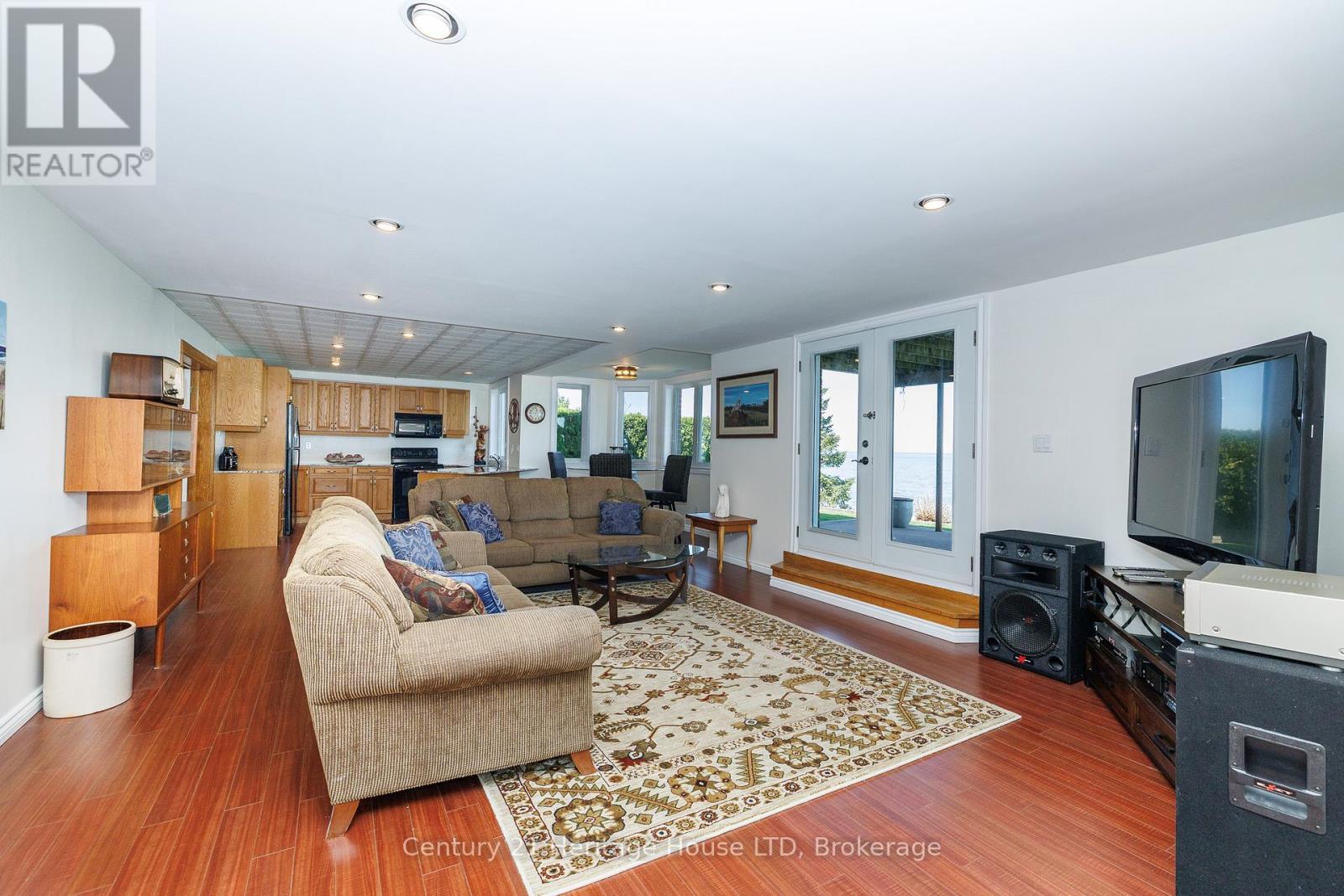 In Law Suite #1 - Lower Level - 6 Jacob'S Landing, Grimsby (Grimsby Beach), ON