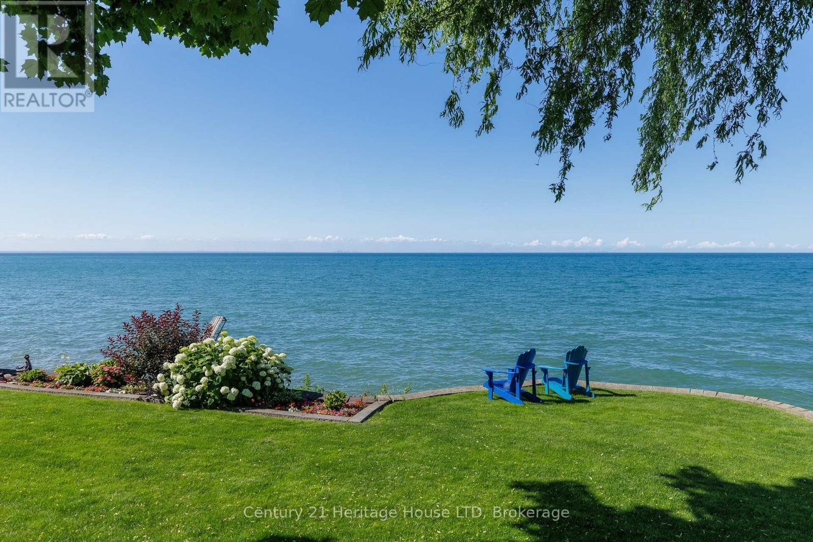 Gorgeous Lake Views - 6 Jacob'S Landing, Grimsby (Grimsby Beach), ON