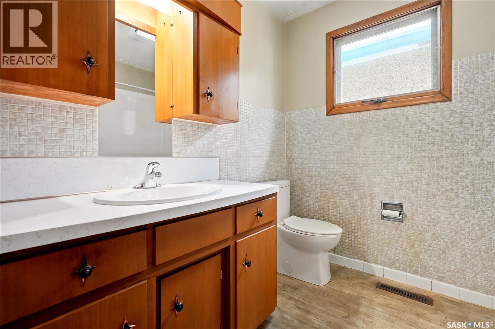 2124 Elliott Street, Regina, SK