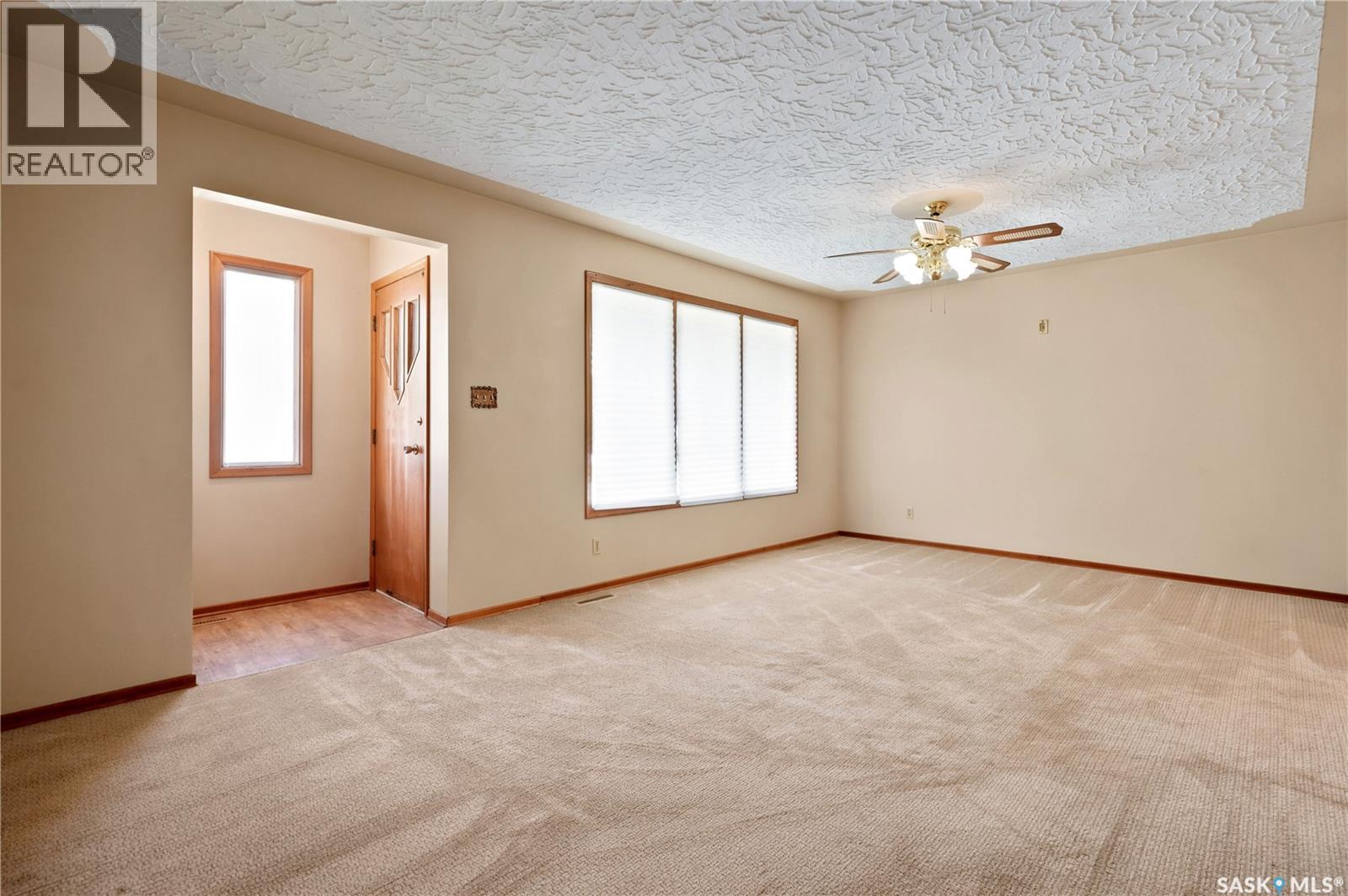 2124 Elliott Street, Regina, SK