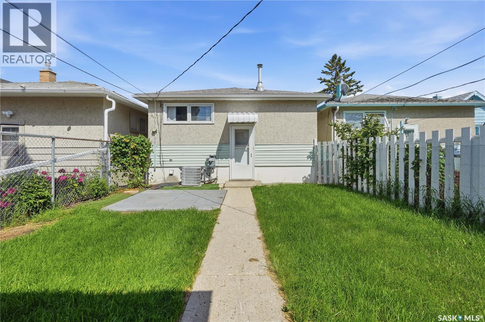 2124 Elliott Street, Regina, SK