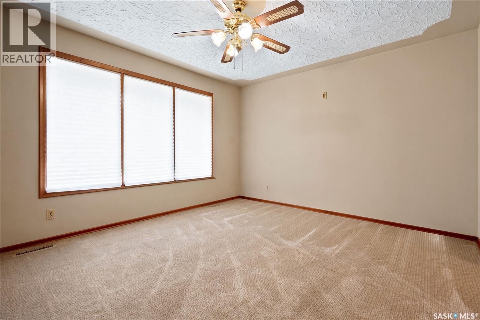 2124 Elliott Street, Regina, SK