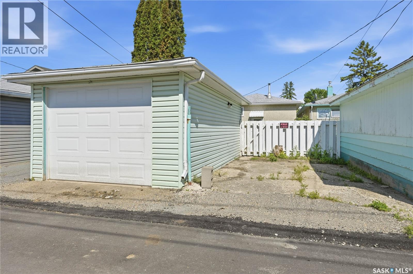 2124 Elliott Street, Regina, SK