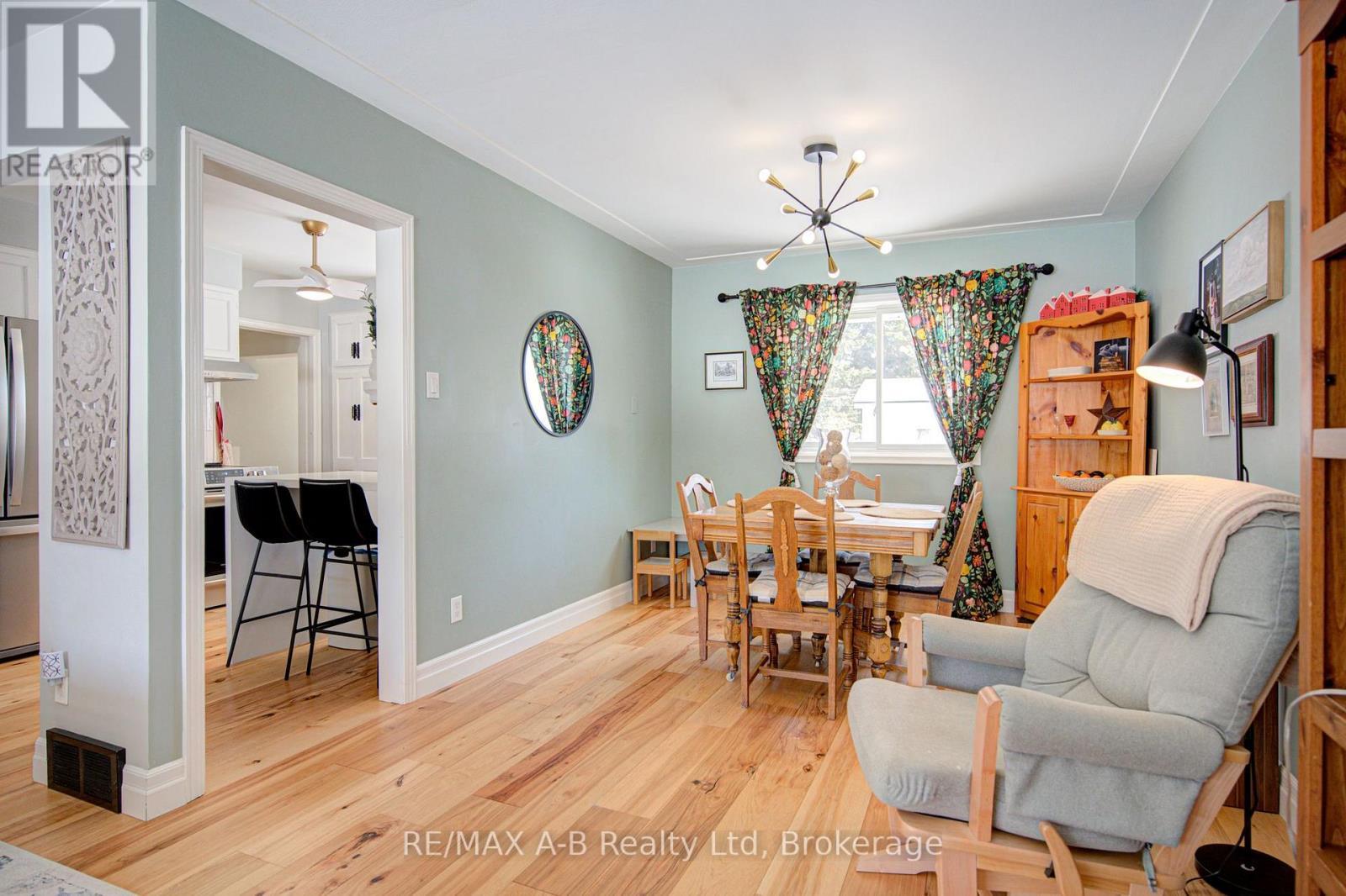 19 Linton Place, Kitchener, ON
