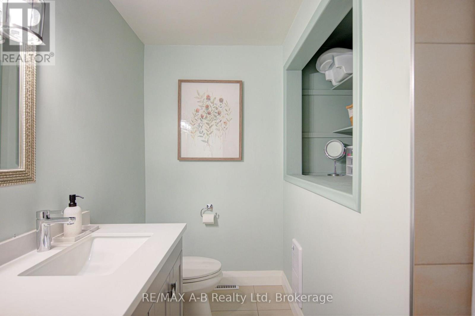 19 Linton Place, Kitchener, ON