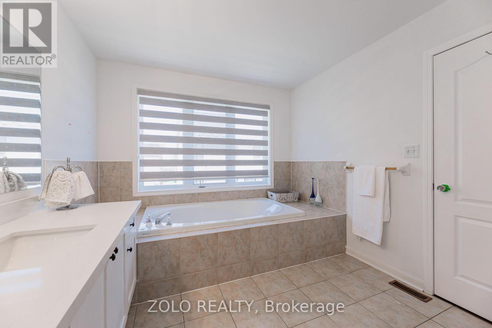 1580 Earl Crescent, Milton, ON