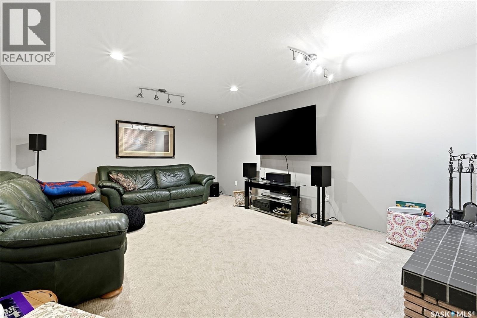 4220 Hillsdale Street, Regina, SK
