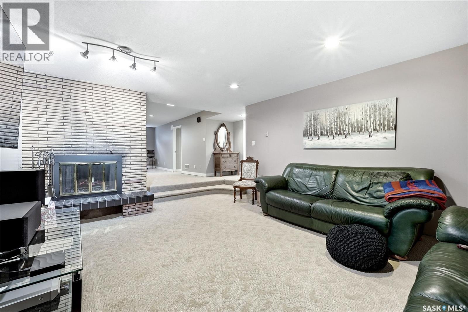 4220 Hillsdale Street, Regina, SK