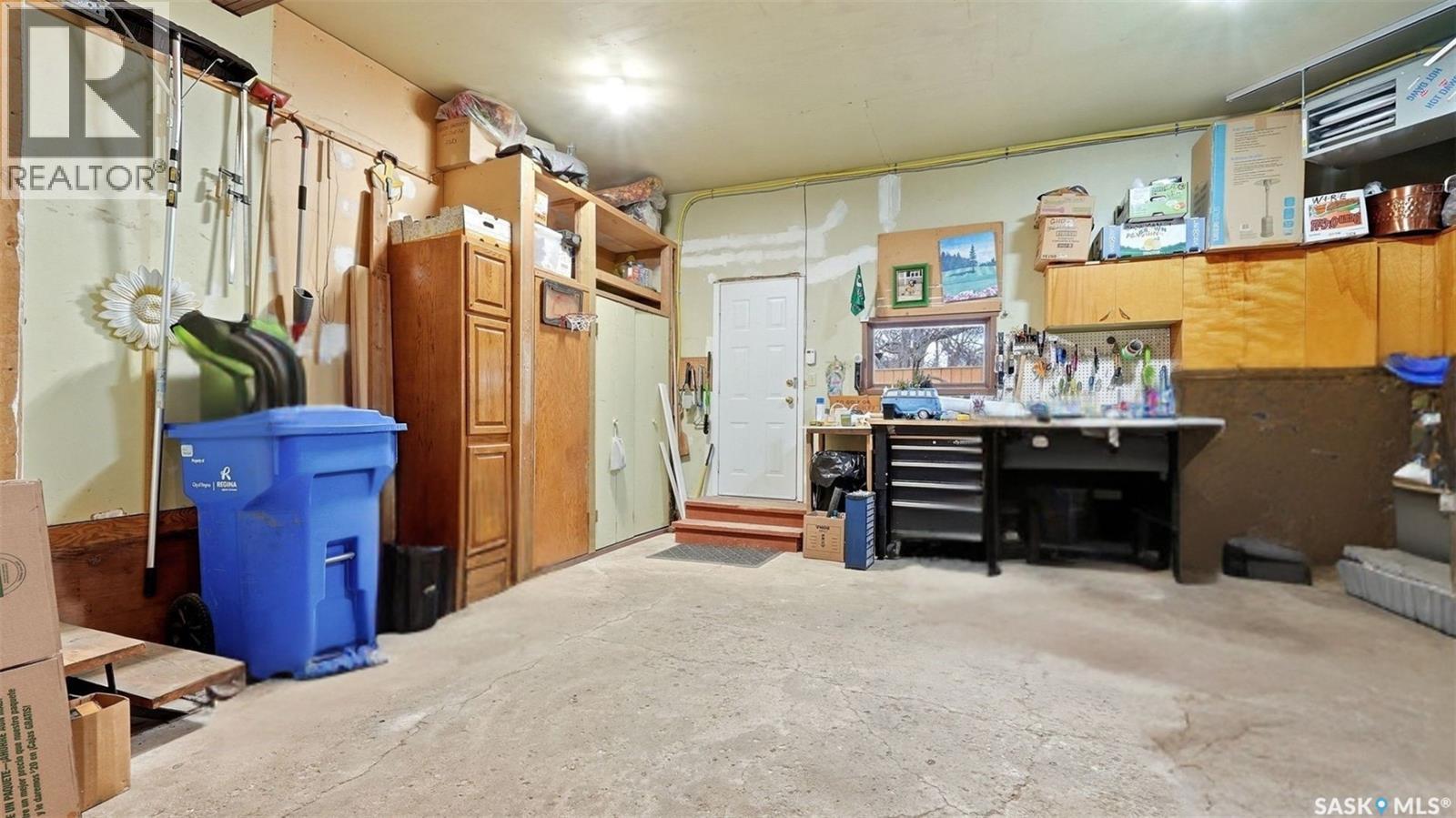 4220 Hillsdale Street, Regina, SK