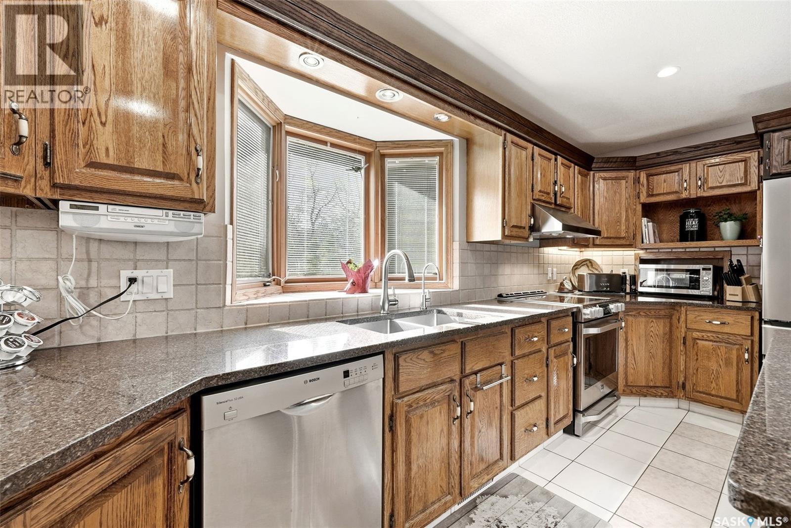 4220 Hillsdale Street, Regina, SK