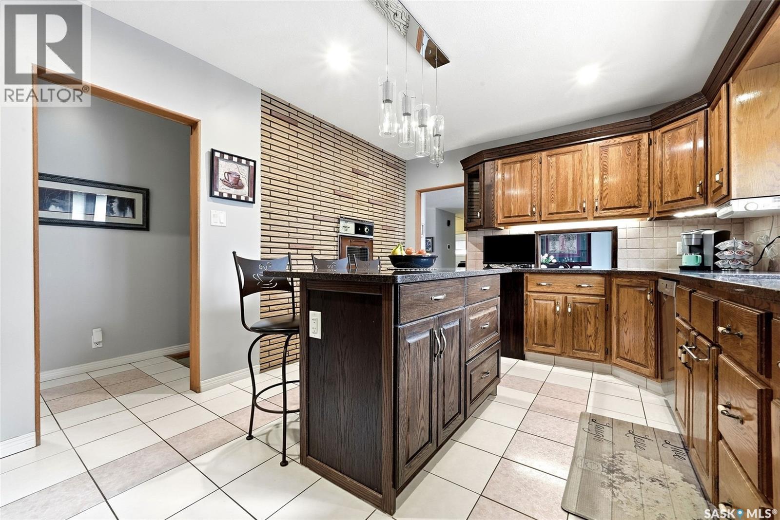 4220 Hillsdale Street, Regina, SK