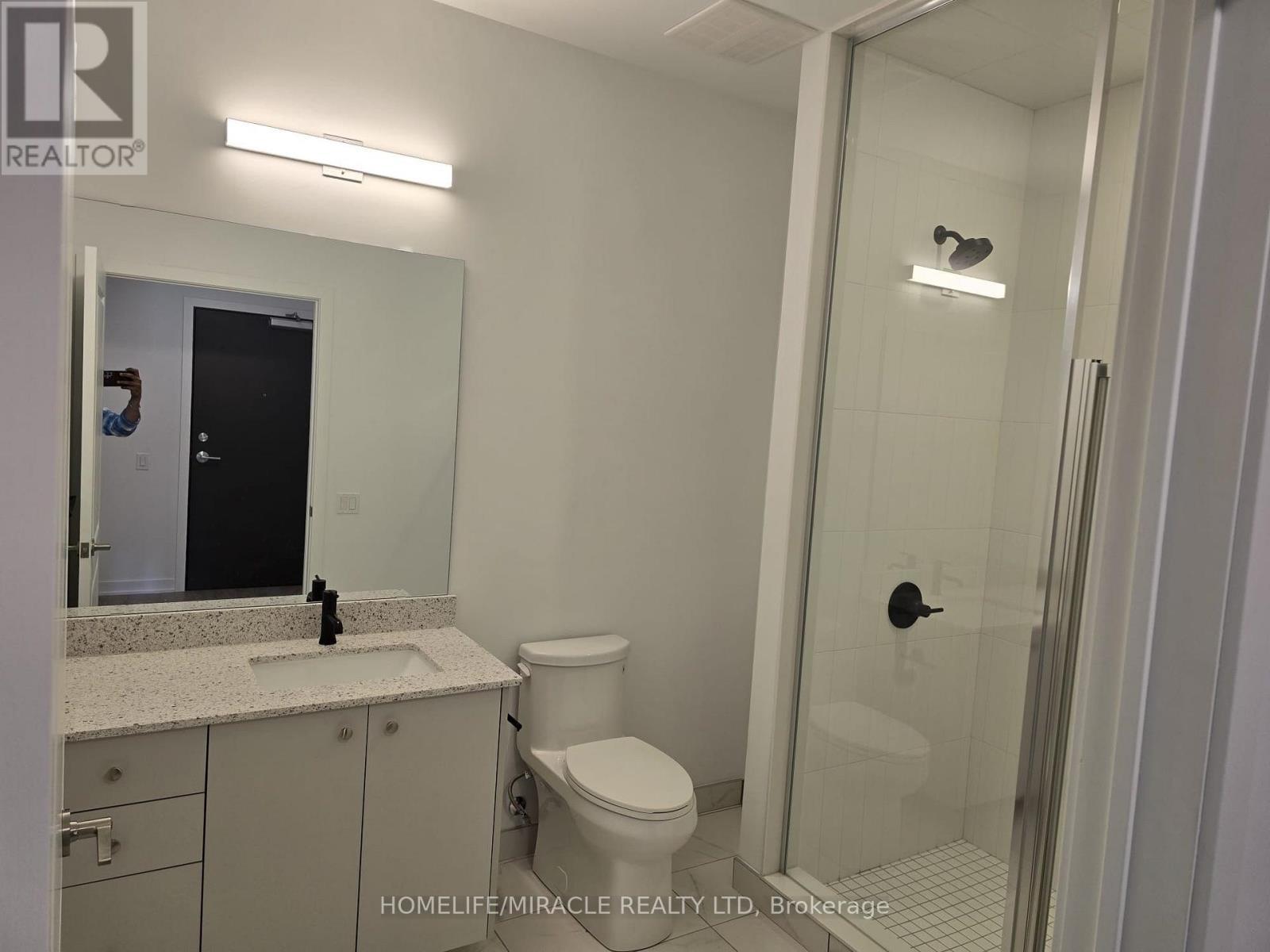 113 - 385 Arctic Red Drive, Oshawa, ON
