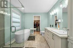 Master Bedroom Ensuite - 