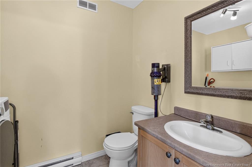 24 Stoneham, Moncton, NB