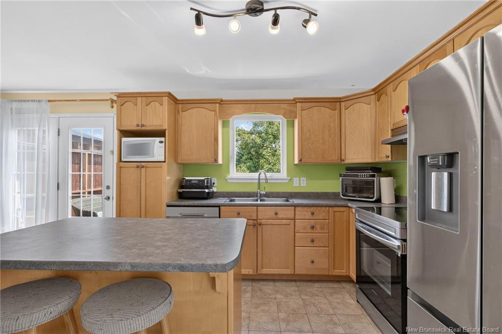 24 Stoneham, Moncton, NB