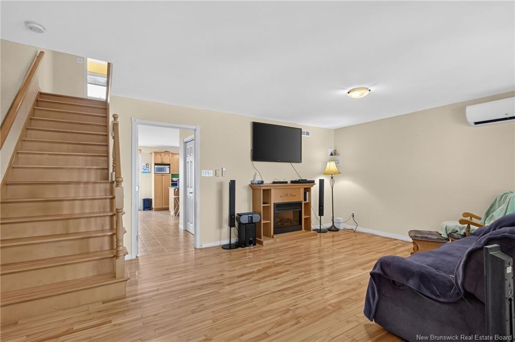24 Stoneham, Moncton, NB