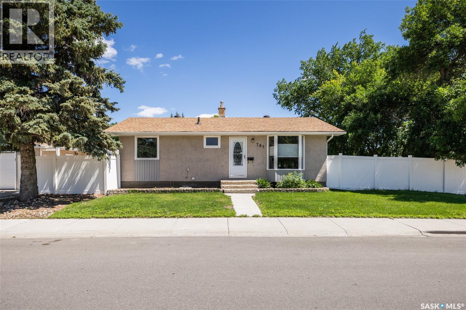 781 Mcmanus Street, Regina, SK