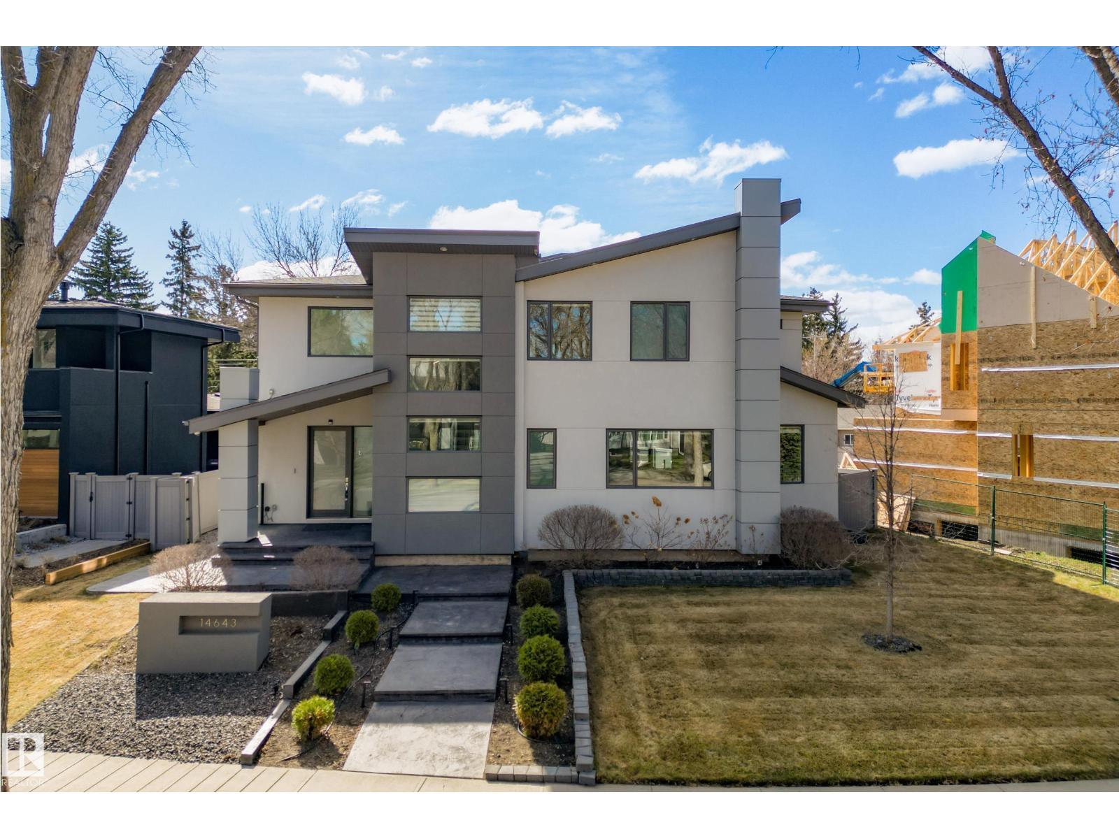 14643 92A Av Nw, Edmonton, AB