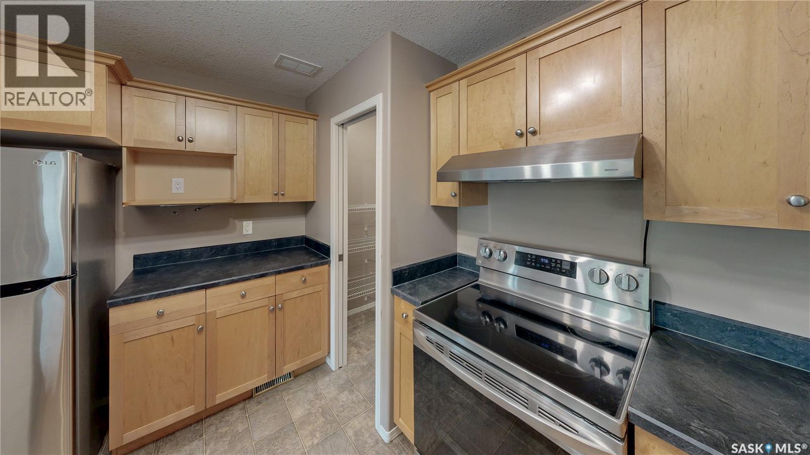 7058 Wascana Cove Drive, Regina, SK