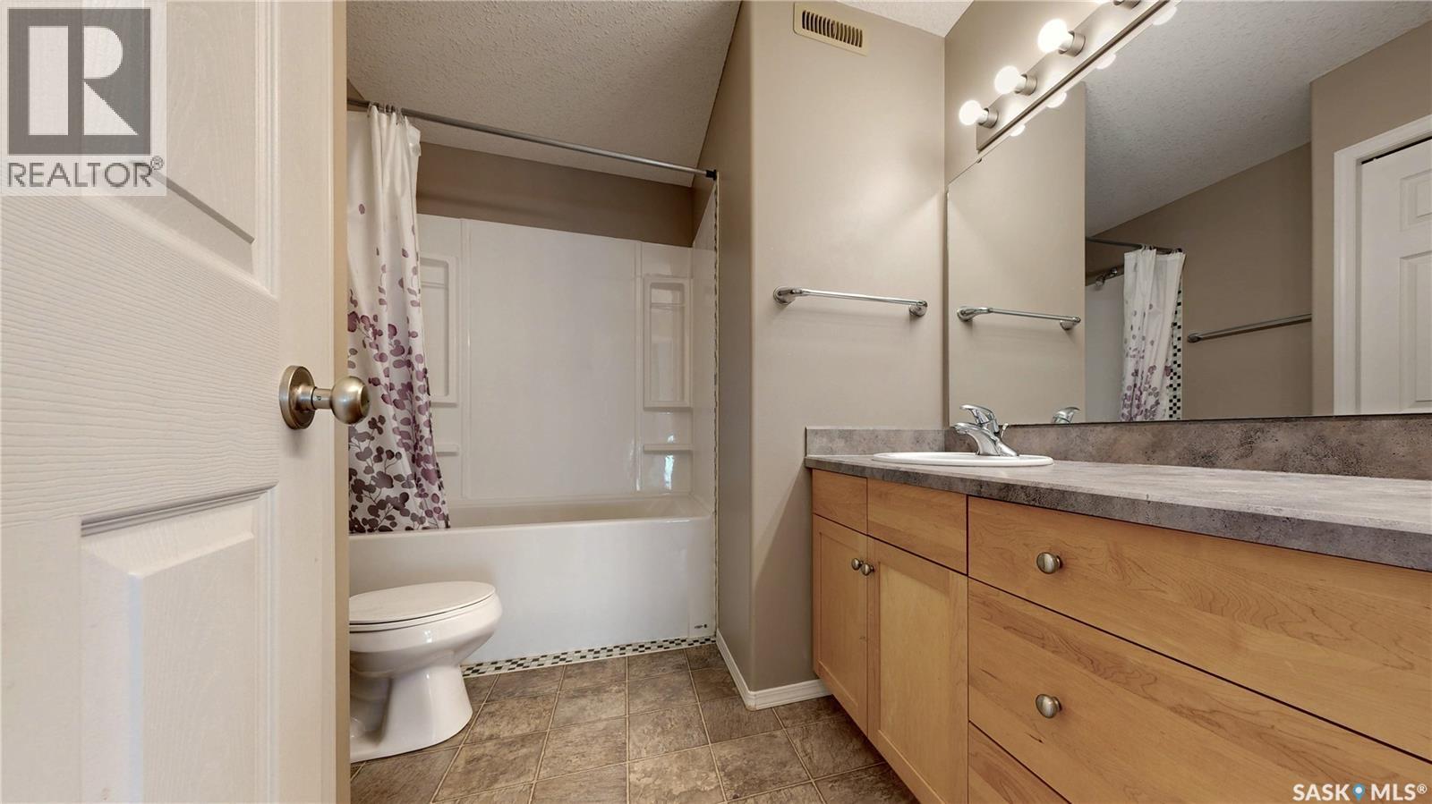 7058 Wascana Cove Drive, Regina, SK