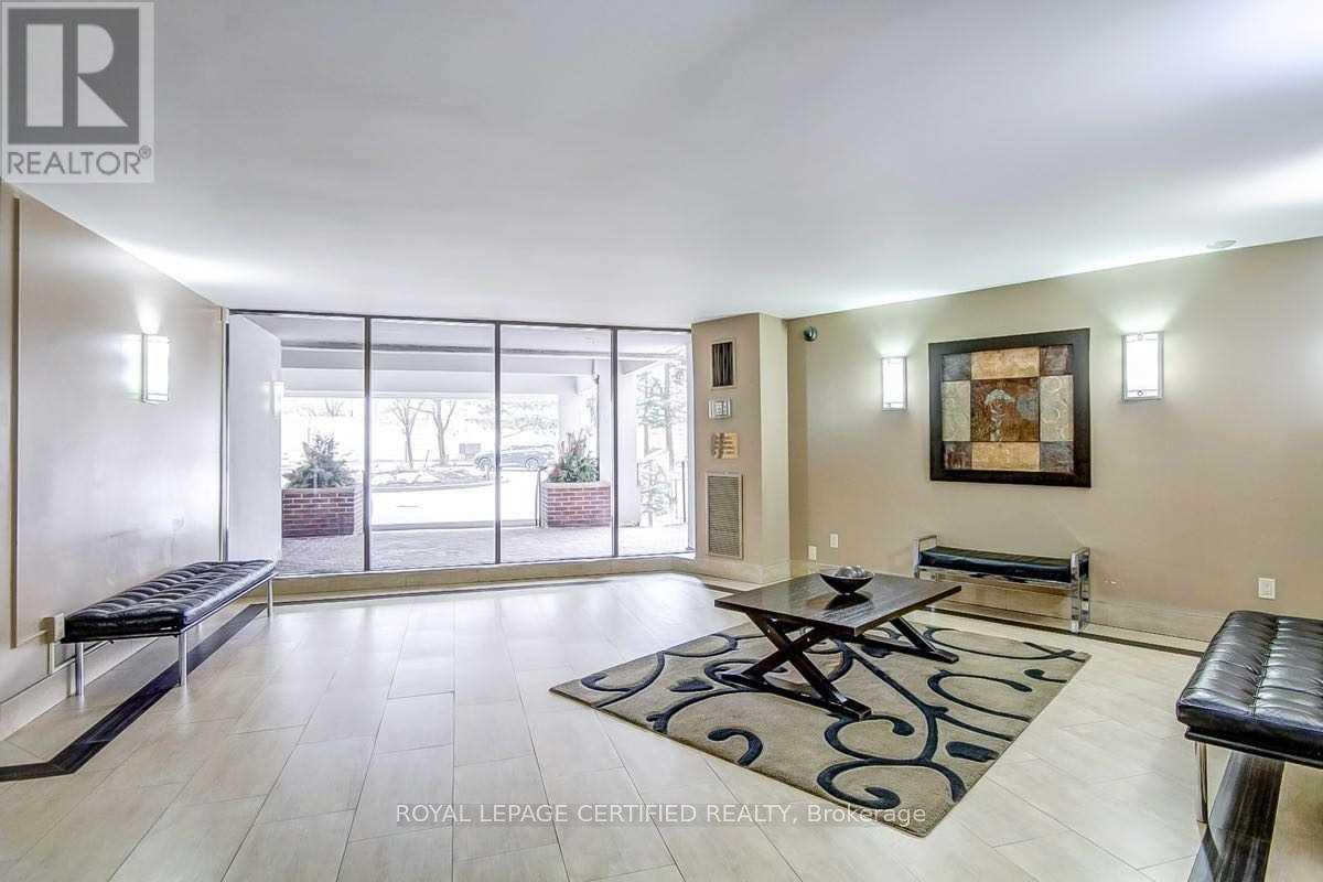 1610 - 5 Shady Golfway, Toronto, ON - Indoor