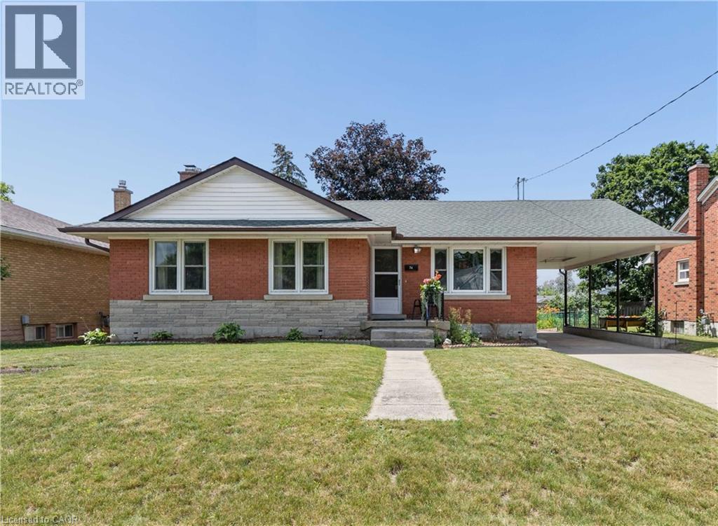 74 Ross Avenue, Kitchener, ON - Outdoor With Facade