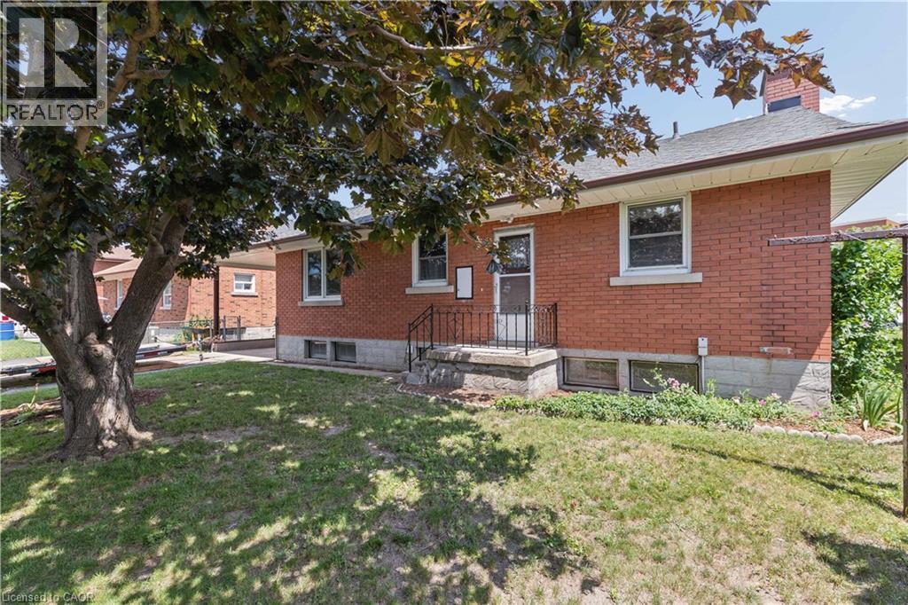 74 Ross Avenue, Kitchener, ON - Outdoor With Exterior