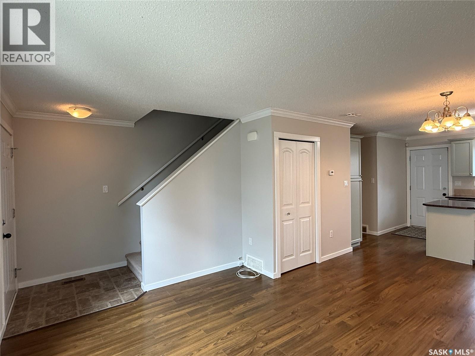 405 315 Hampton Circle, Saskatoon, SK - Indoor Photo Showing Kitchen