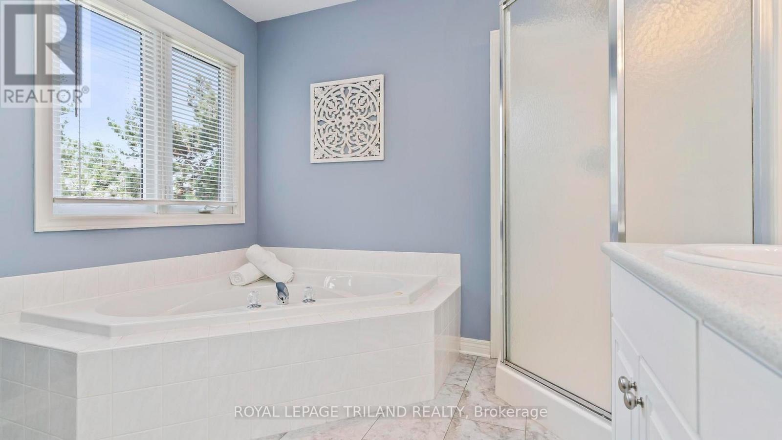 17 Windemere Place, St. Thomas, ON