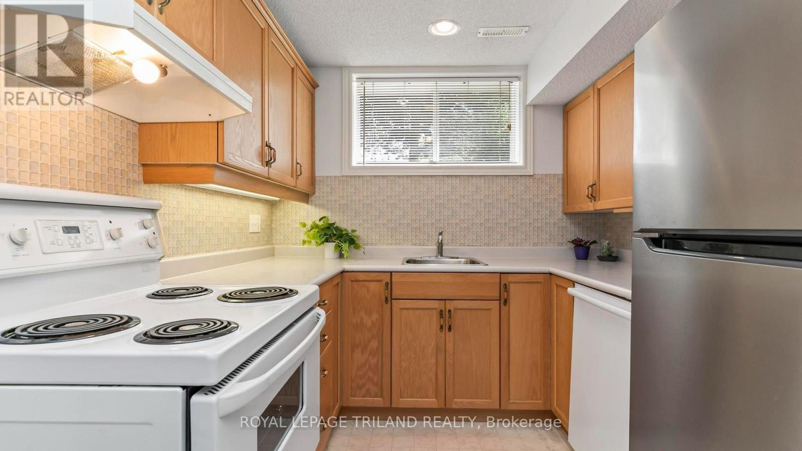 17 Windemere Place, St. Thomas, ON