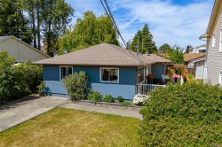 2142 Lannon Way Sidney, BC V8L 4K2