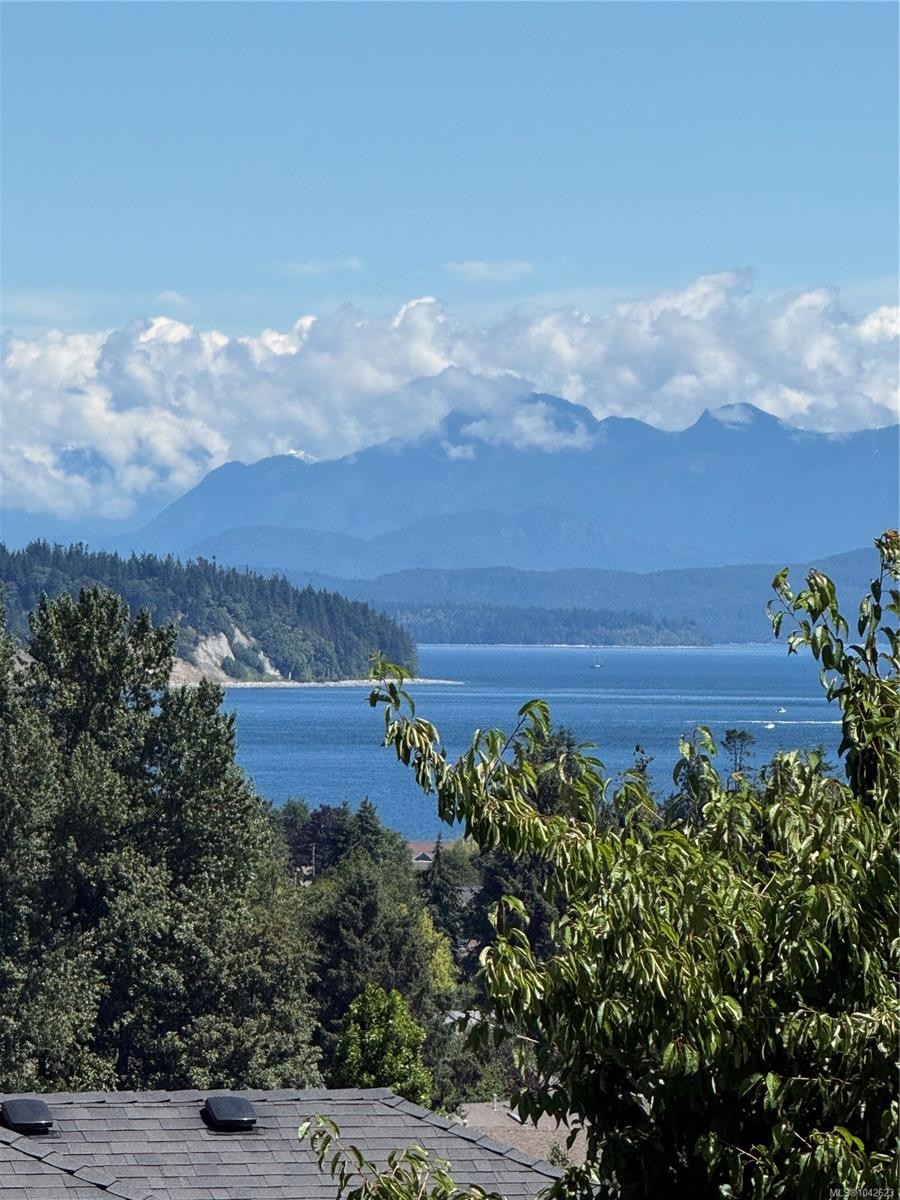 726 Nelson Rd, Campbell River, BC
