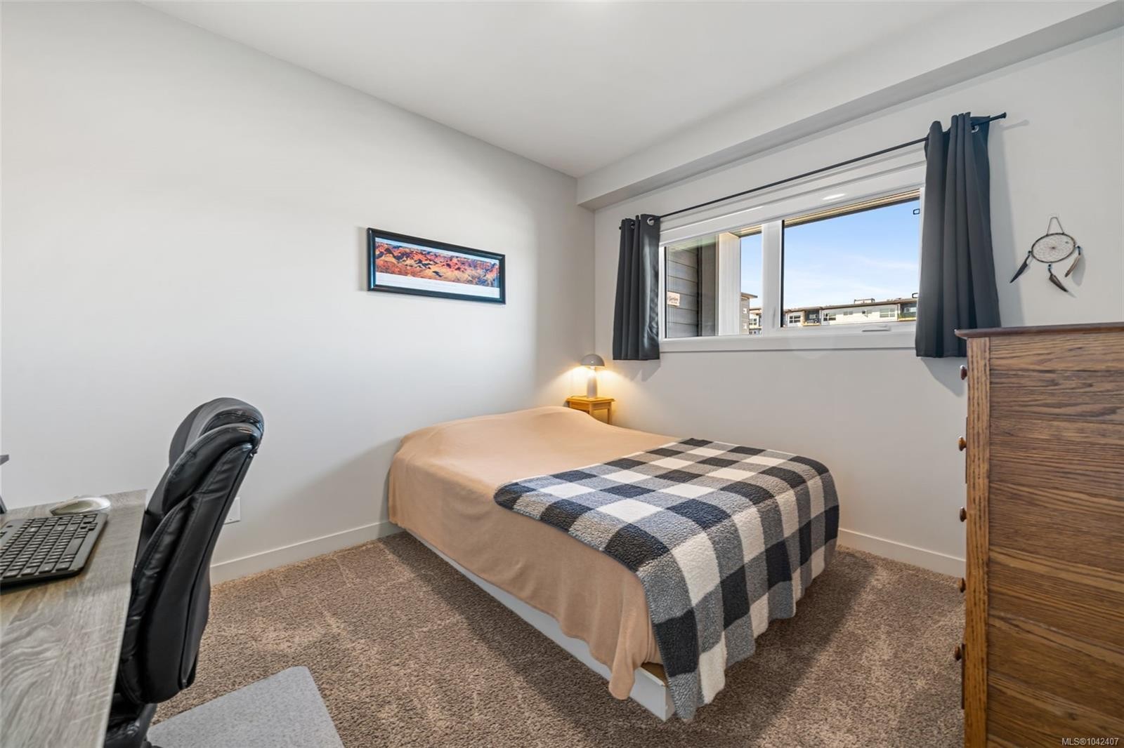#302-2469 Gateway Rd, Langford, BC