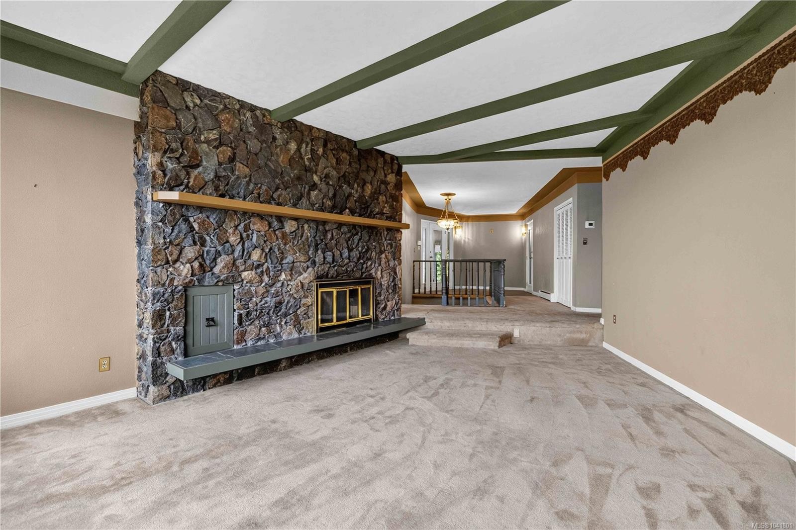 4916 Lochside Dr, Saanich, BC