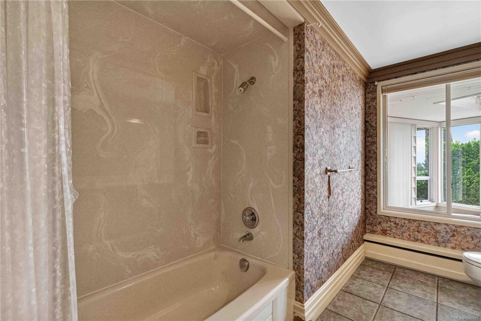 4916 Lochside Dr, Saanich, BC