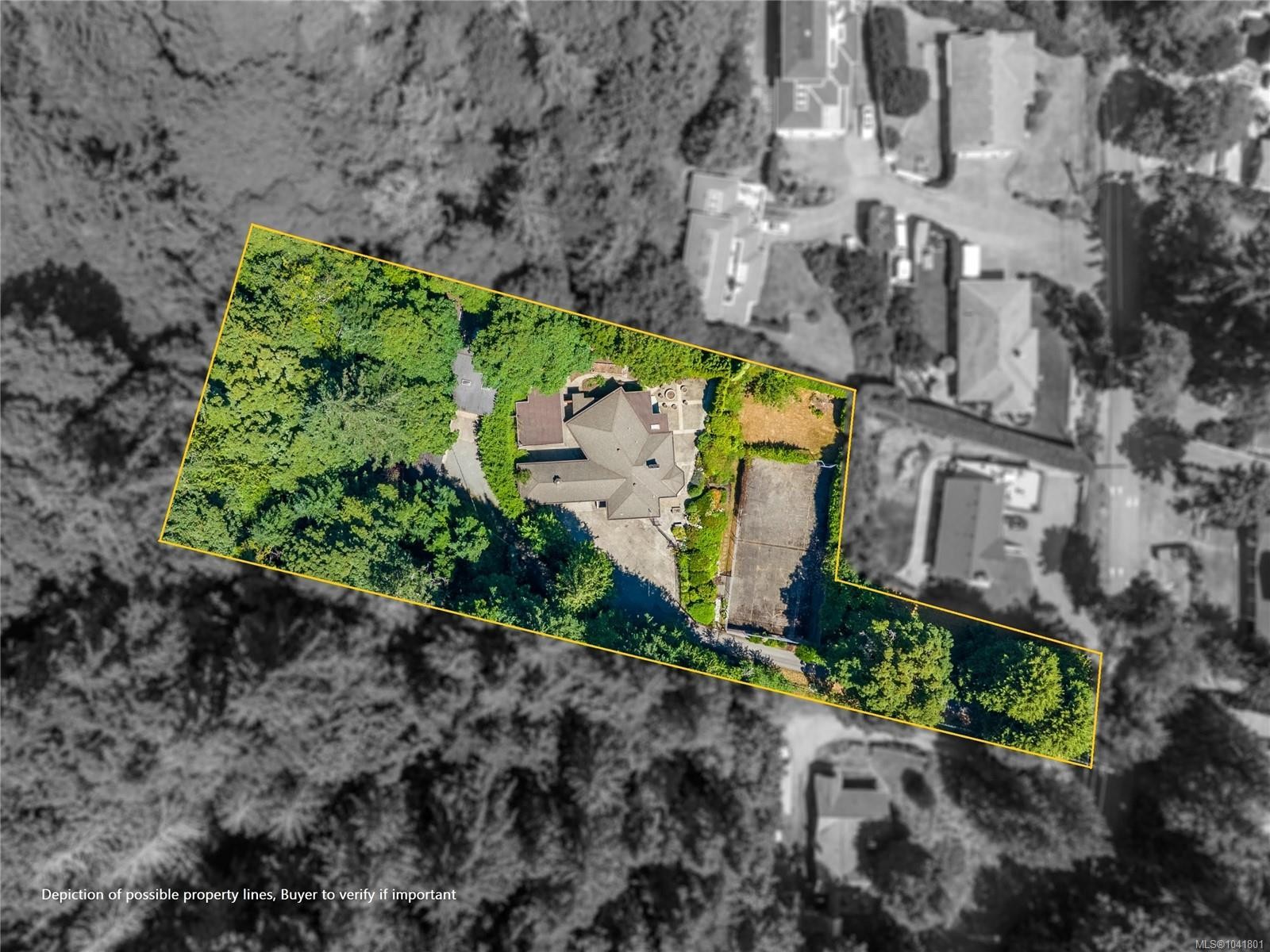 4916 Lochside Dr, Saanich, BC