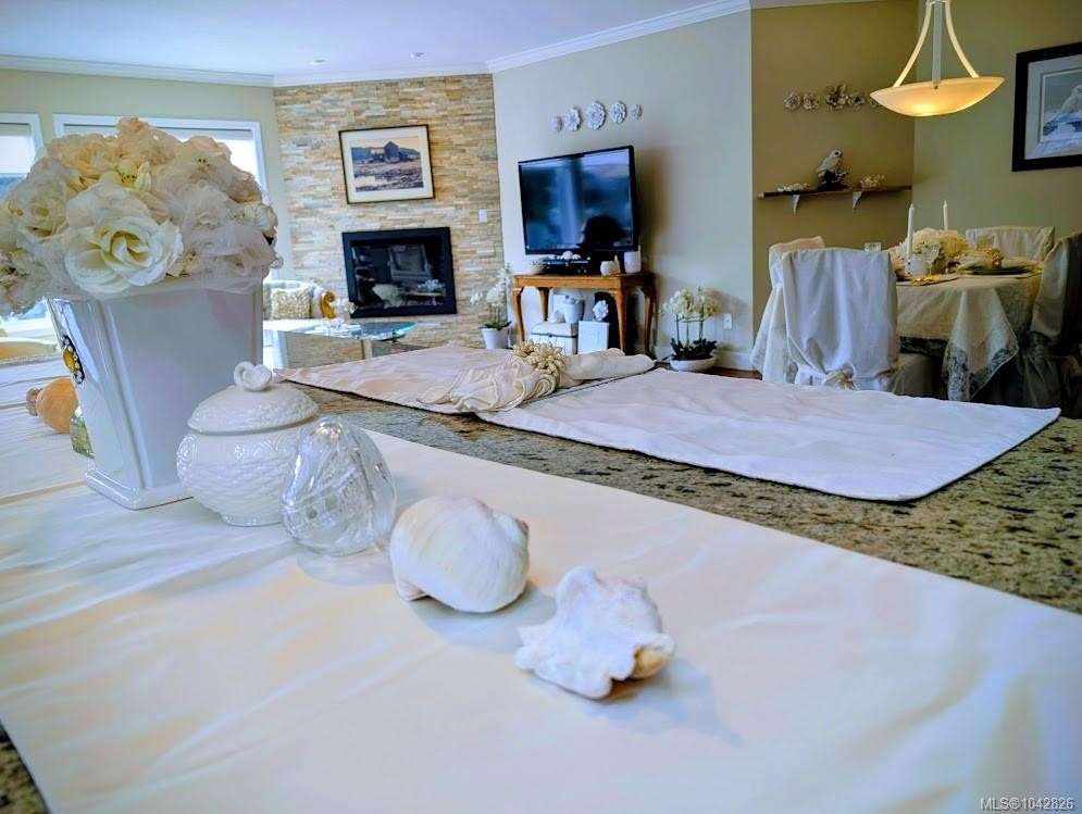 1307 Oceanside Dr, Qualicum Beach, BC