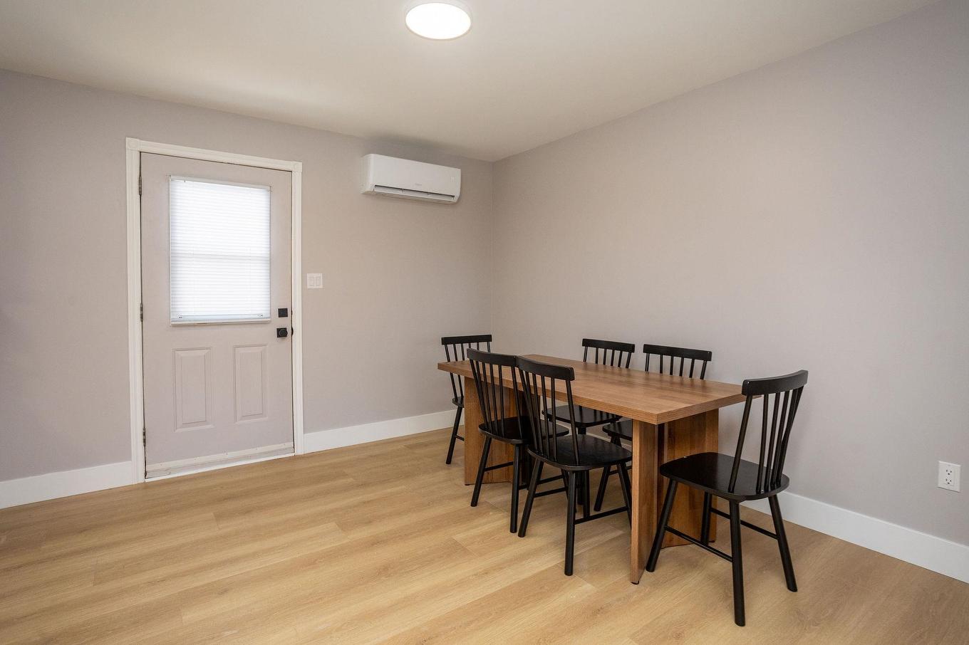 1 14 Marshall Street, North Rustico, PE - Indoor Photo Showing Dining Room