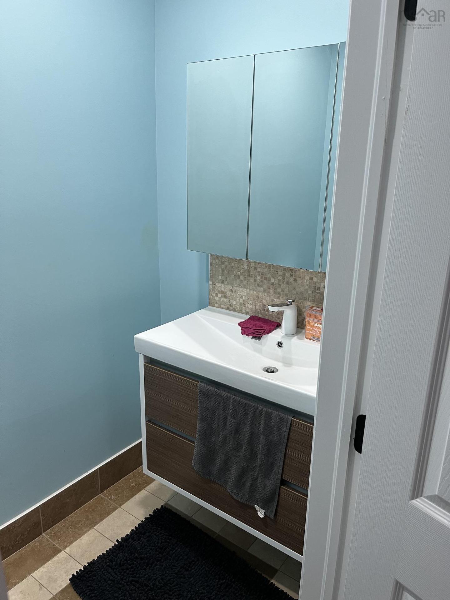 9 Brightman Avenue, Currys Corner, NS - Indoor Photo Showing Bathroom