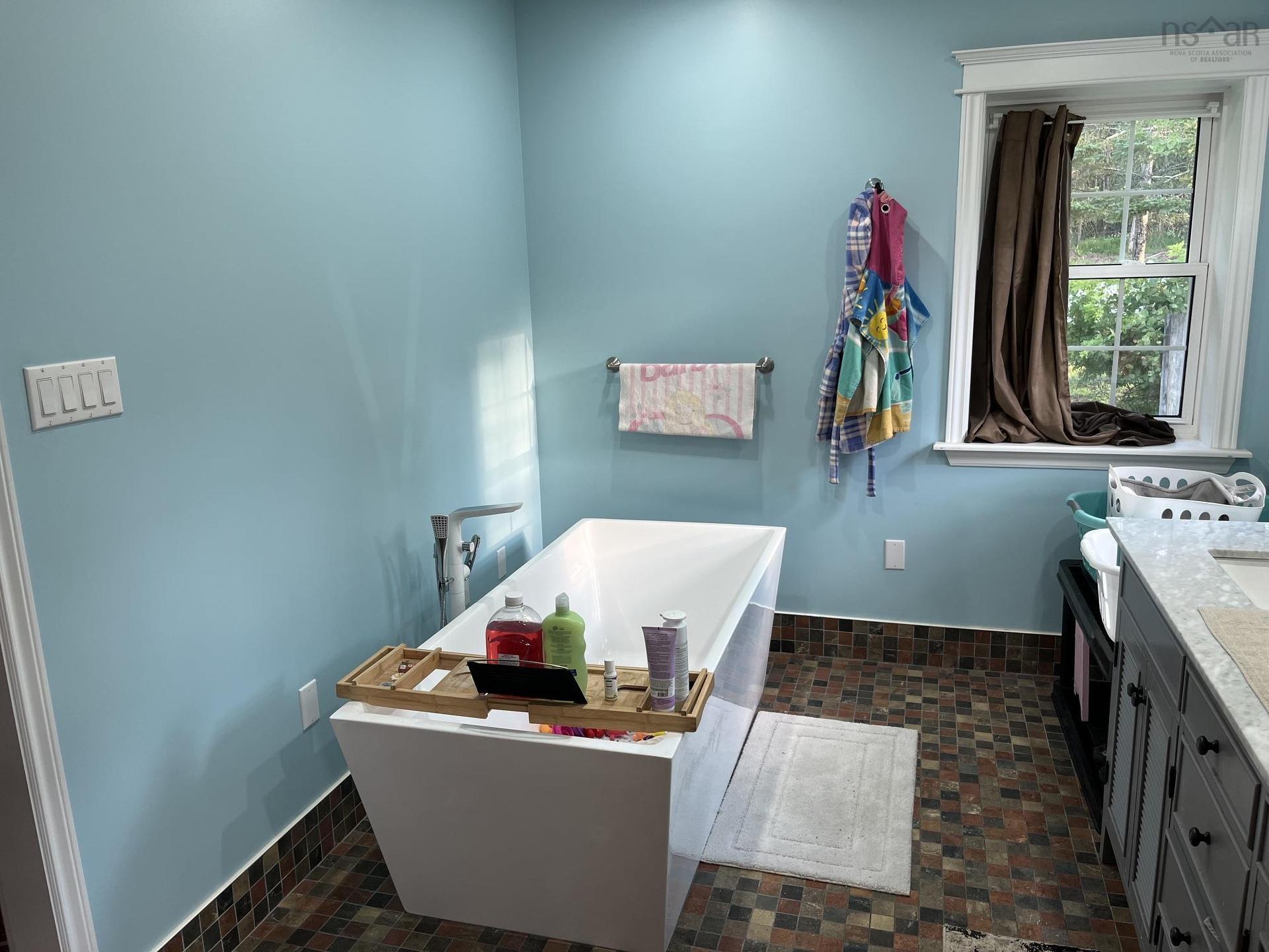 9 Brightman Avenue, Currys Corner, NS - Indoor