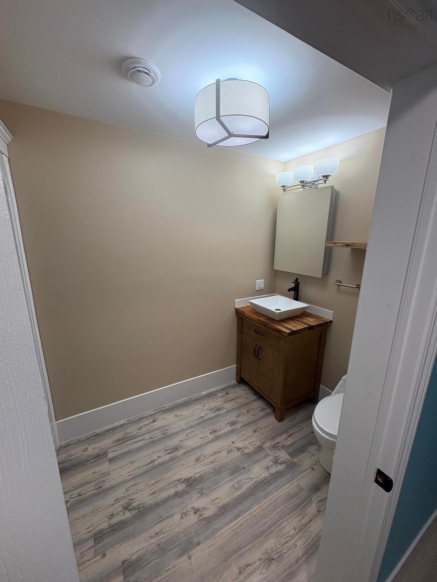9 Brightman Avenue, Currys Corner, NS - Indoor Photo Showing Bathroom