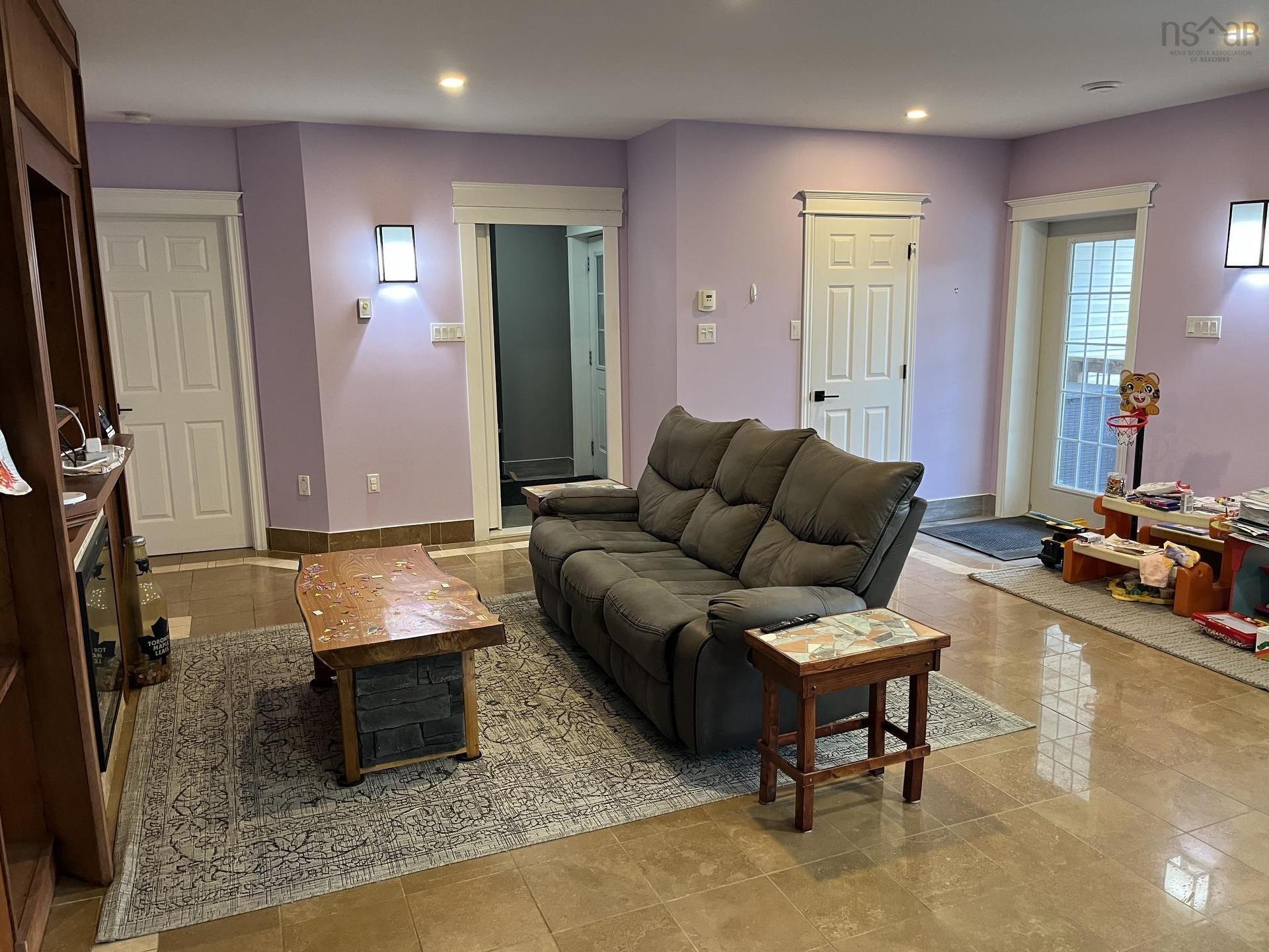 9 Brightman Avenue, Currys Corner, NS - Indoor Photo Showing Living Room