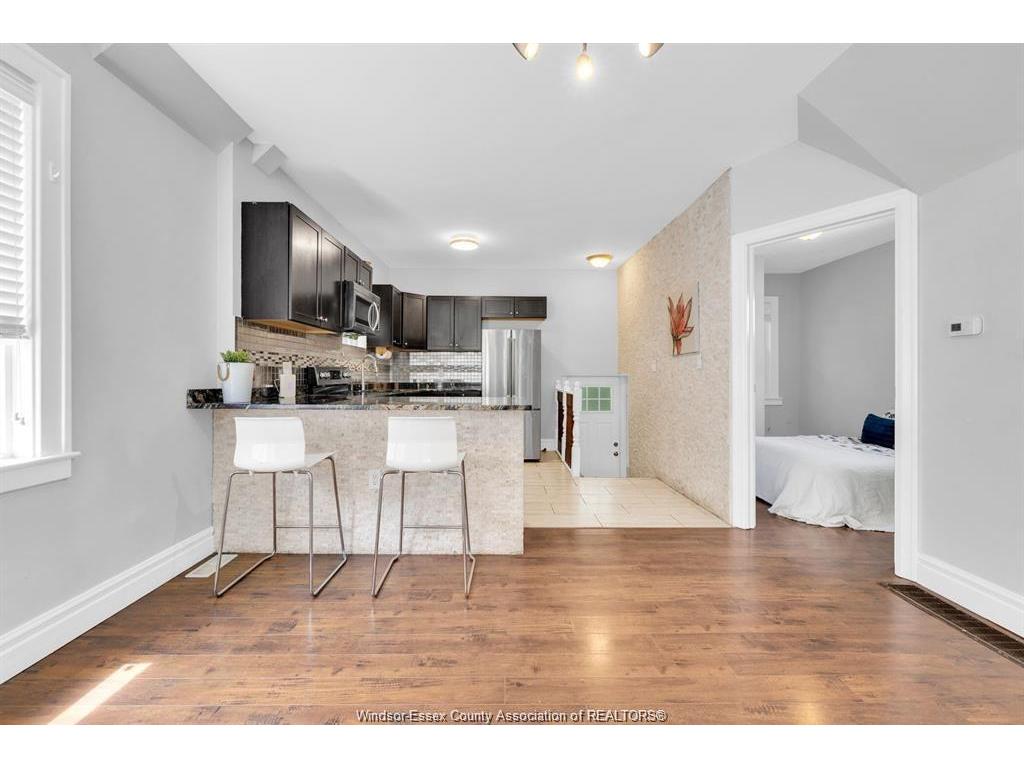1341 Mckay, Windsor, ON