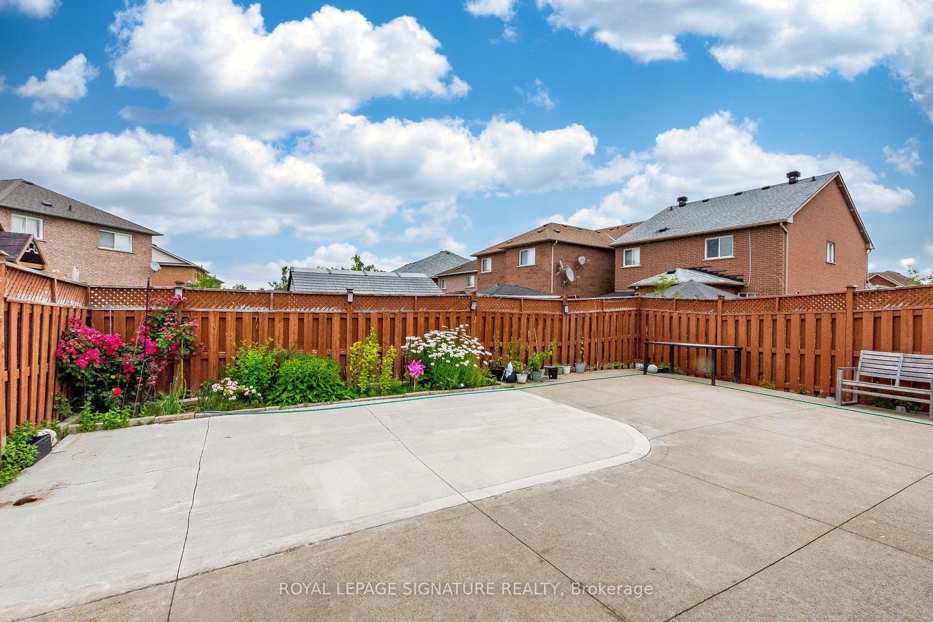 35 Whitehouse Crescent, Brampton, ON