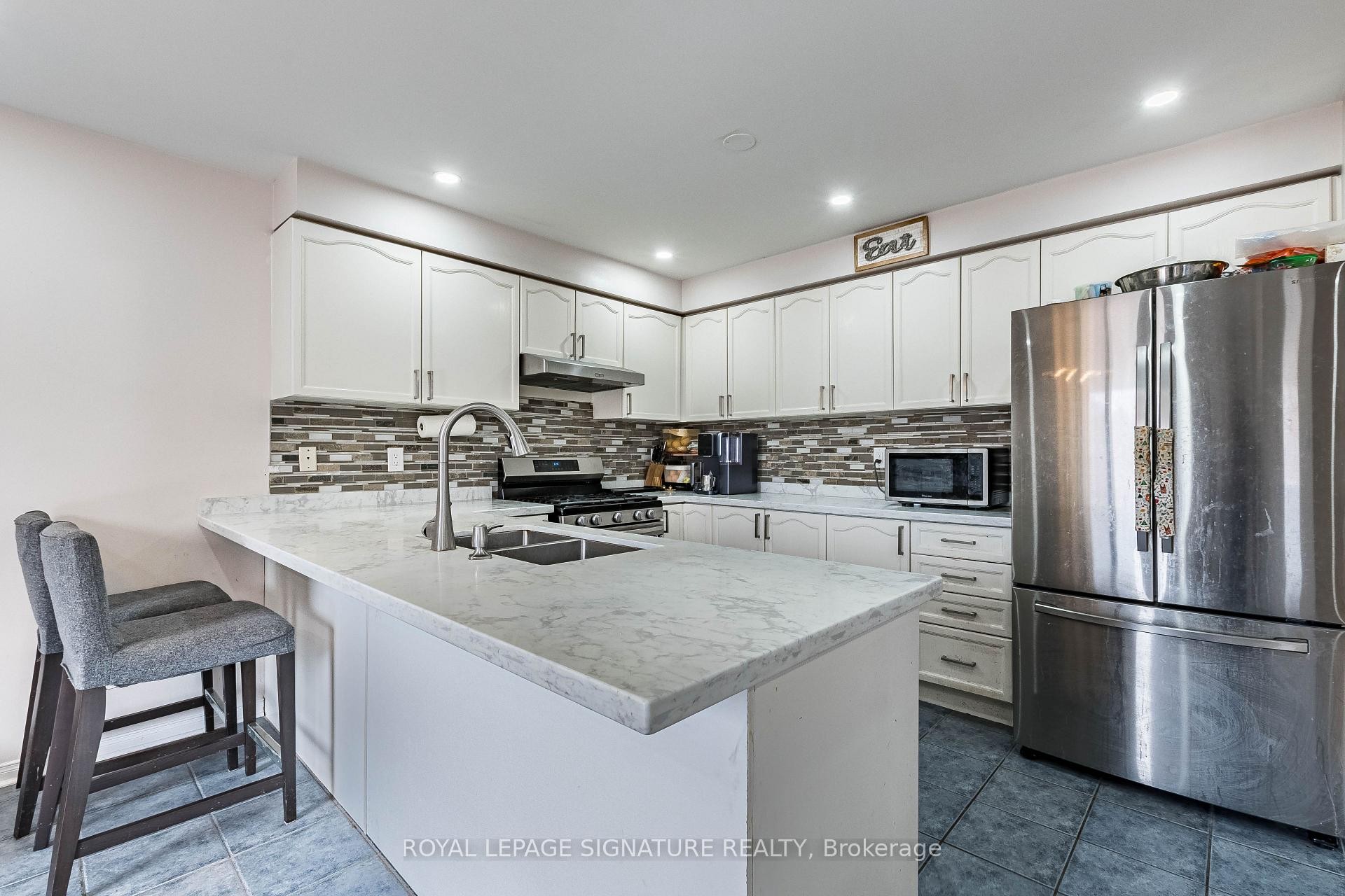 35 Whitehouse Crescent, Brampton, ON