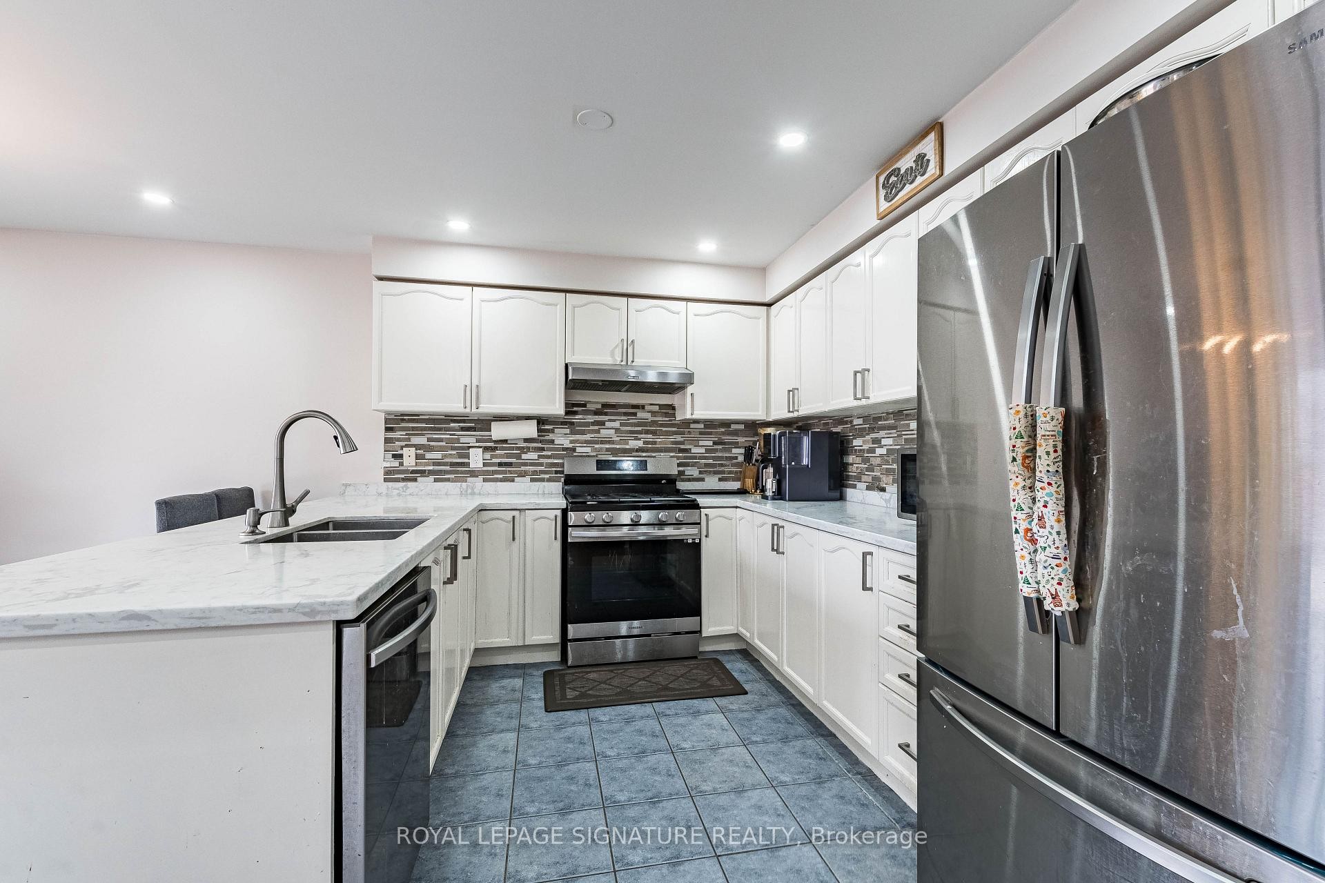 35 Whitehouse Crescent, Brampton, ON