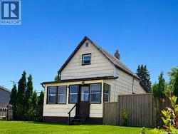 119 Home STREET W Moose Jaw, SK S6H 4X3